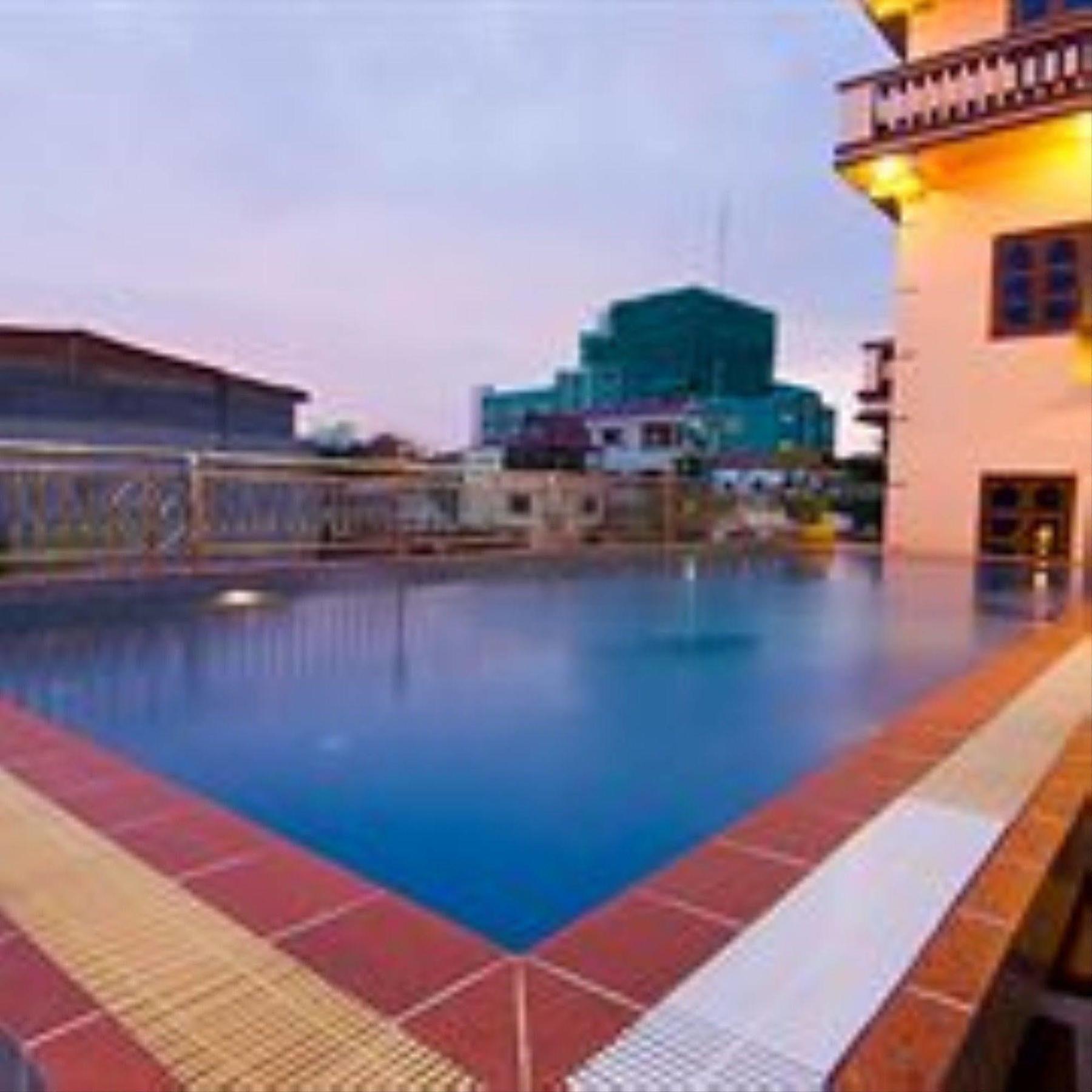G Eleven Hotel بنوم بنه المظهر الخارجي الصورة