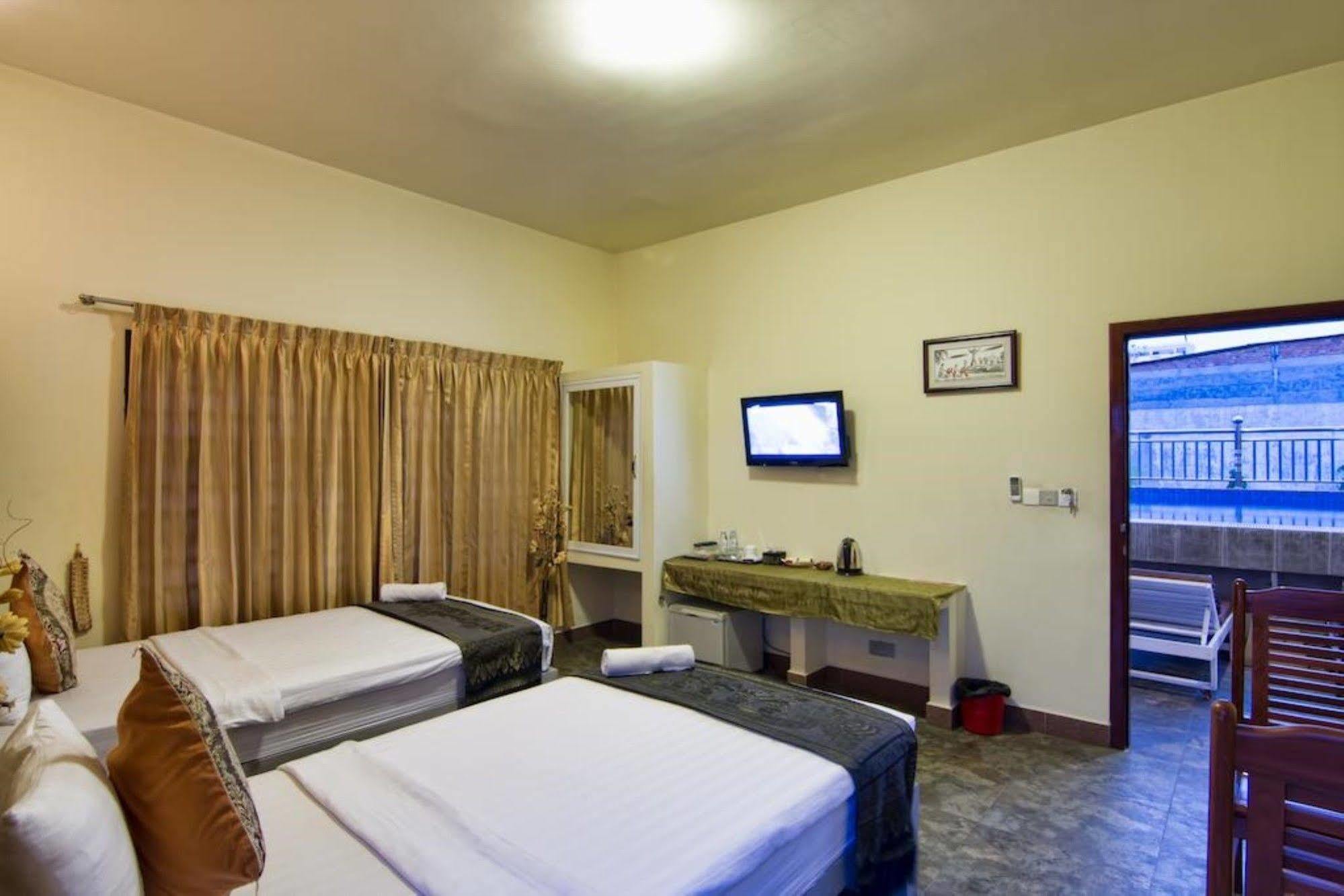 G Eleven Hotel بنوم بنه المظهر الخارجي الصورة