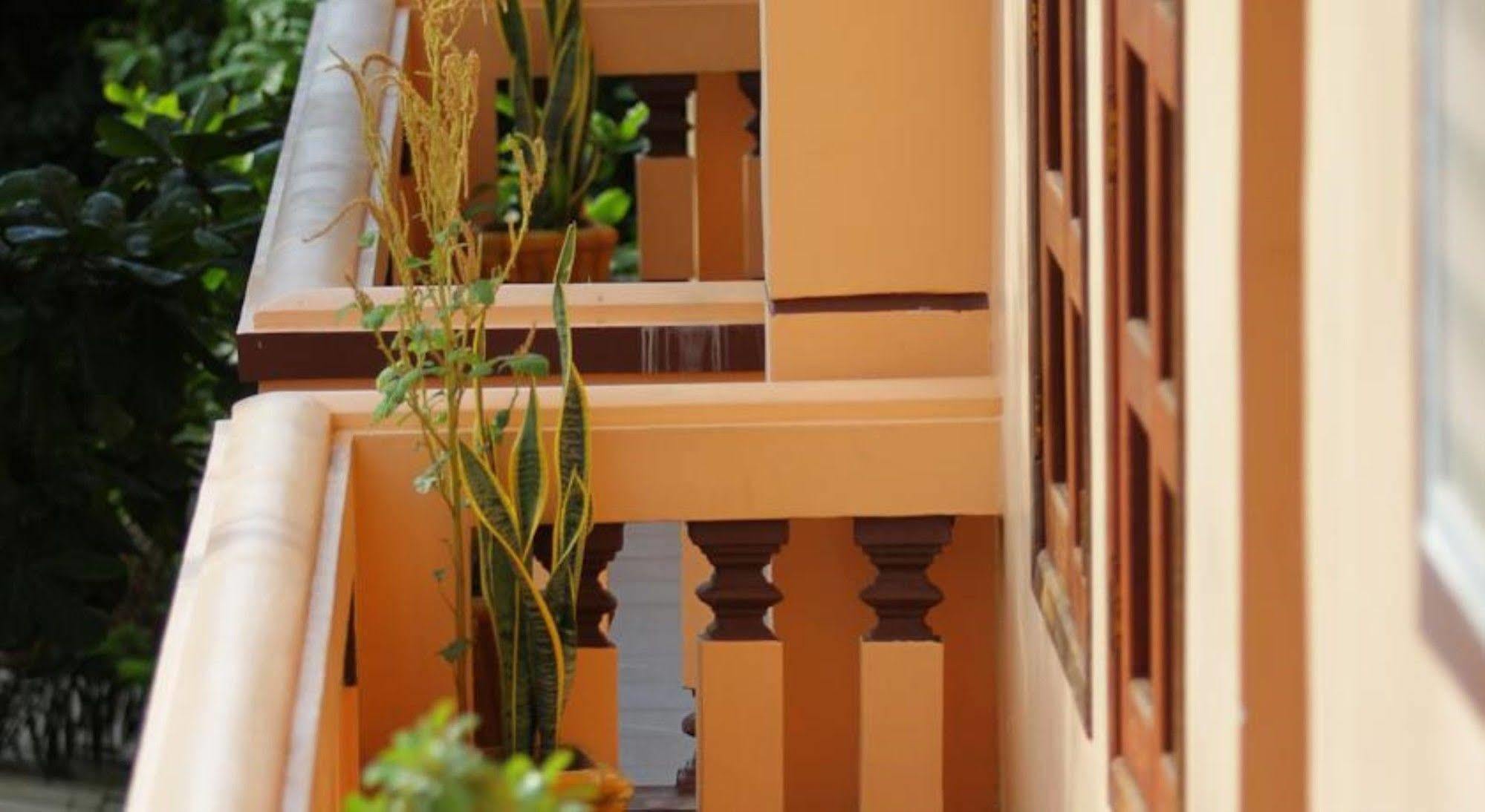 G Eleven Hotel بنوم بنه المظهر الخارجي الصورة